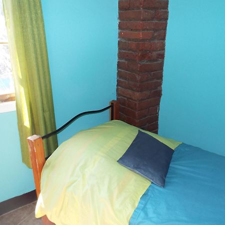 Hostal Casa Verde Limon Valparaiso Room photo