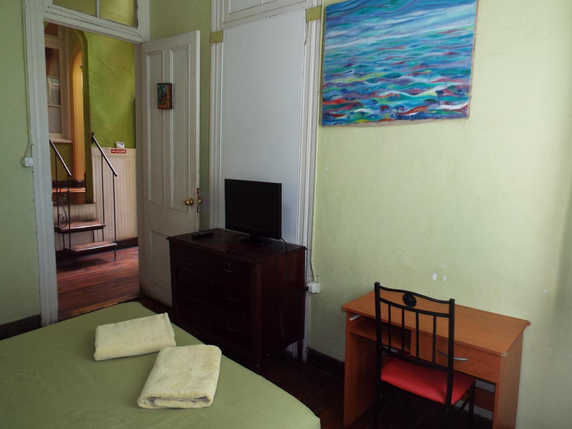 Hostal Casa Verde Limon Valparaiso Room photo